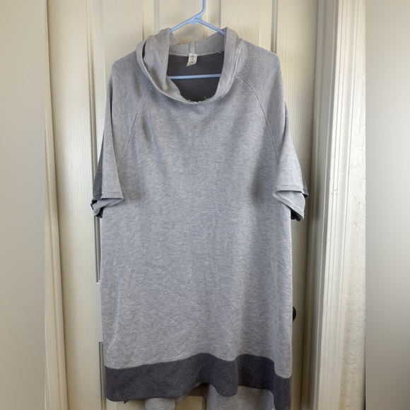 Sold - Picture 1 of 6